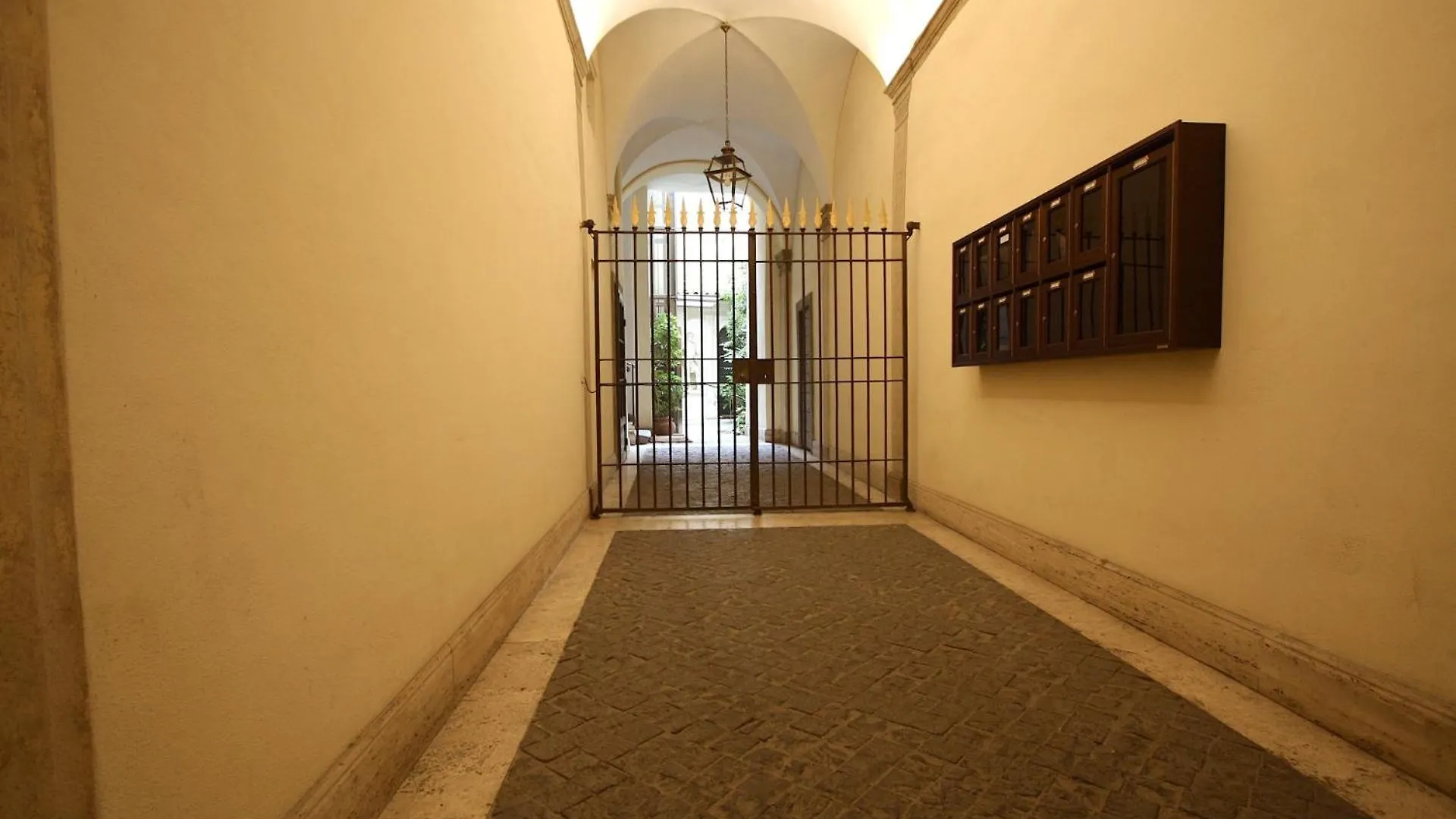 Apartment Navona Opera Holiday House Rome